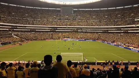 王文轩转会至重庆铜梁龙，25岁中后卫离开广州队